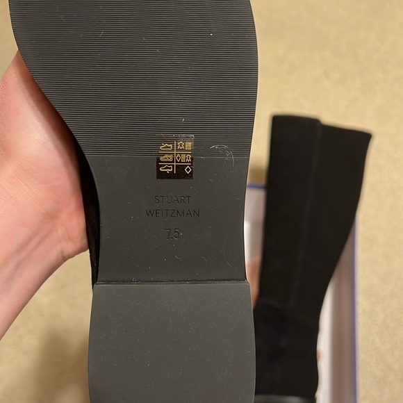 Stuart Weitzman City Greer Boot - Picture 6 of 16